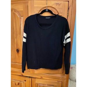 Navy sweater with white stripes